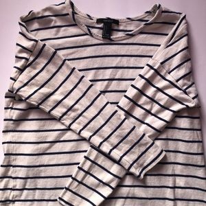 Long sleeve navy and white top